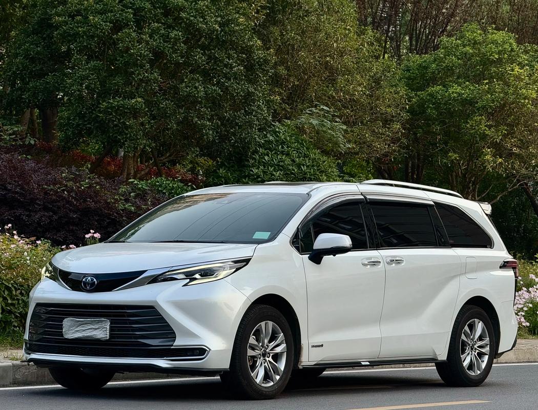 The Toyota Sienna: Where Capability Meets Refinement