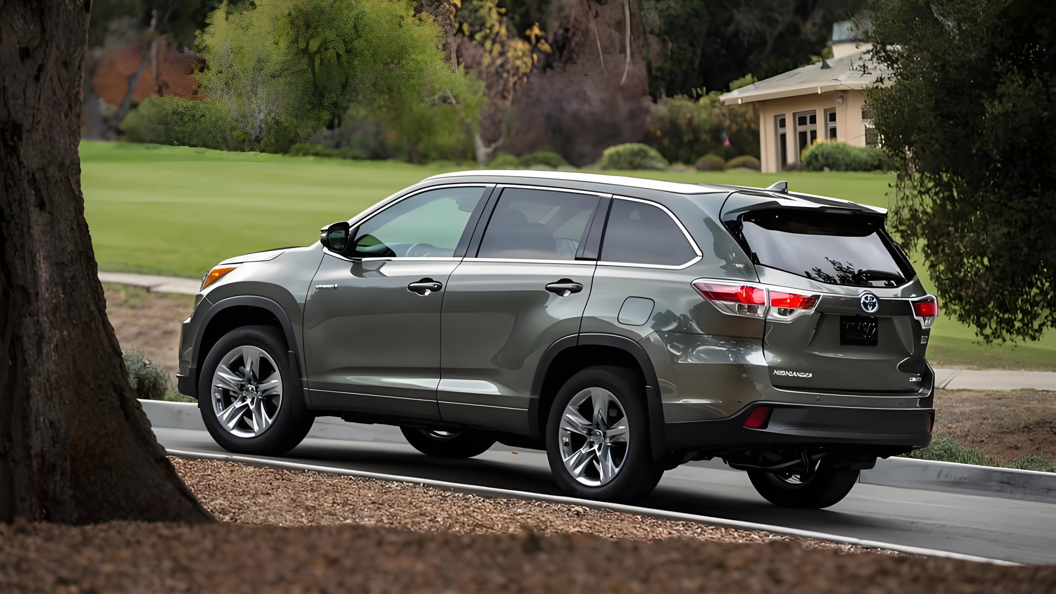 The Toyota Highlander: Where Family Journeys Become Cherished Memories