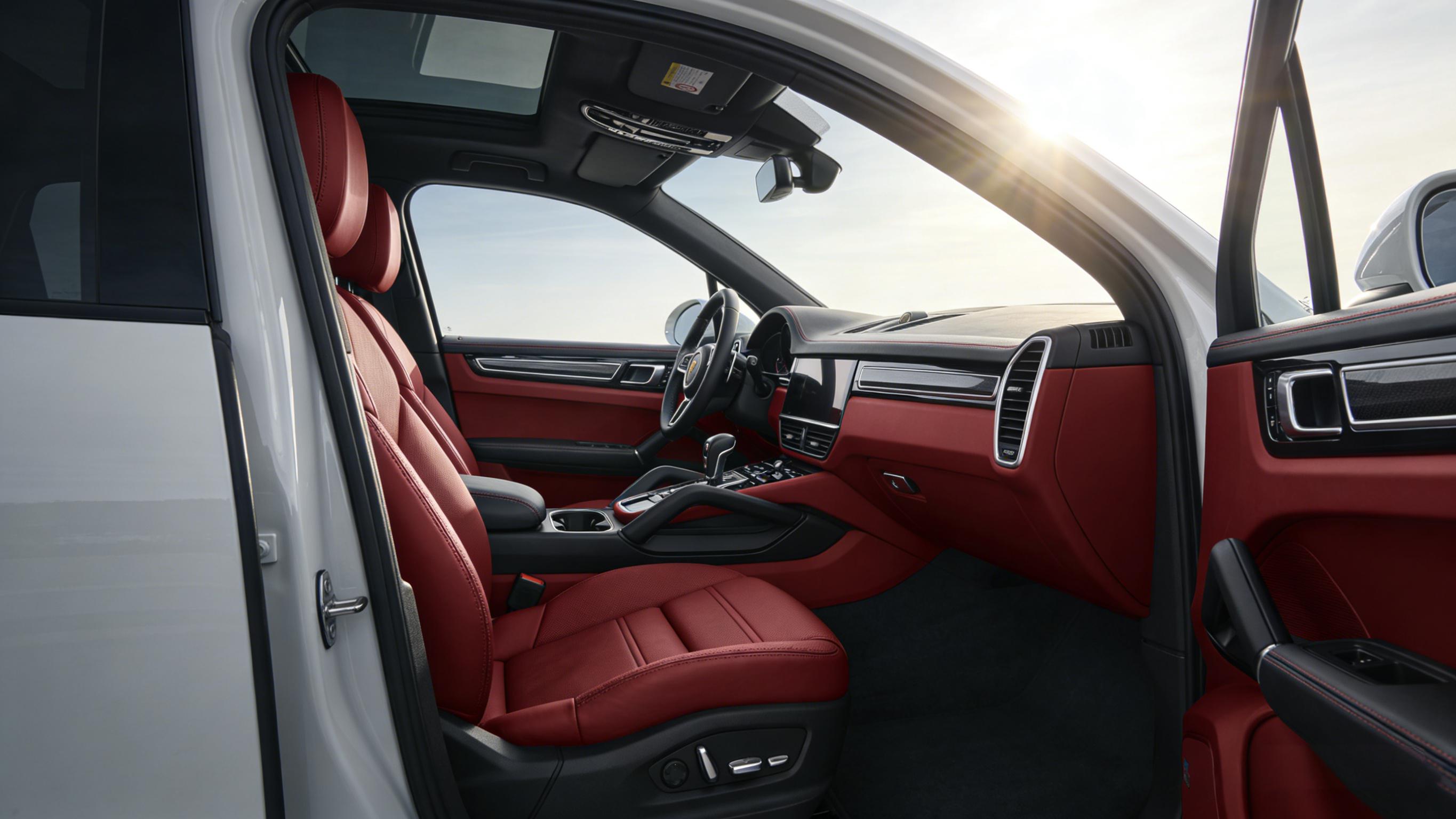 Why SUV Owners Are Upgrading Their Interiors with Leather Seat Covers